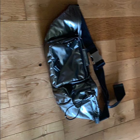 Prada fanny pack ...crossbody🥰 - Picture 1 of 10